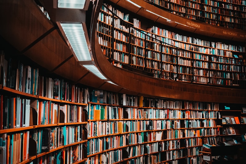 Document management system with intelligent search