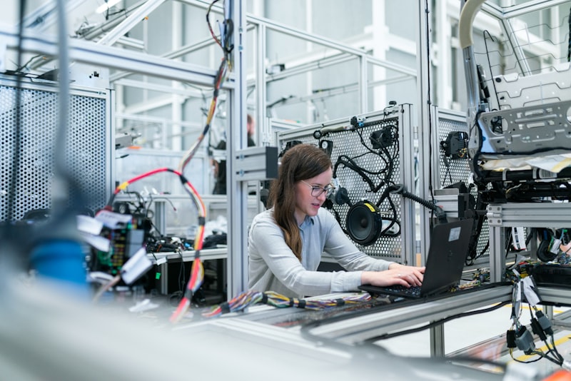 Digital quality control platform with automated checklists and audits