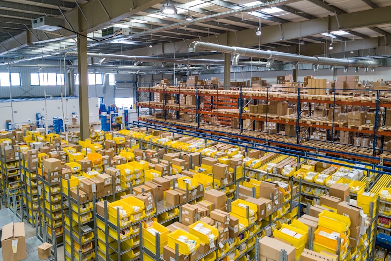 Supply chain management dashboard with inventory and supplier control